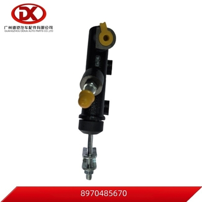 Le cylindre principal de l'embrayage ISUZU NKR 8942585260 8943129030