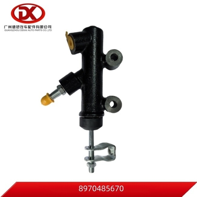 Le cylindre principal de l'embrayage ISUZU NKR 8942585260 8943129030