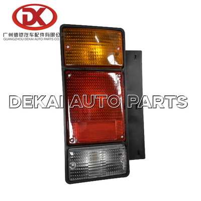 La lampe arrière de NPR 600P ISUZU Body Parts Truck Tail a mené 8942574202