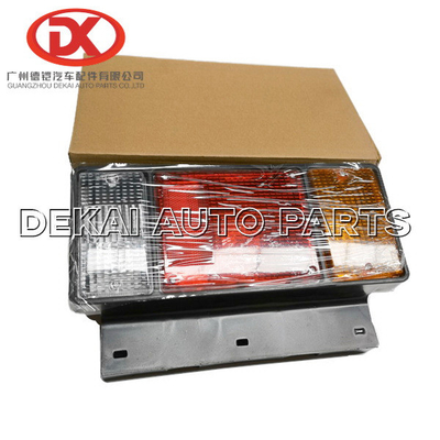 La lampe arrière de NPR 600P ISUZU Body Parts Truck Tail a mené 8942574202